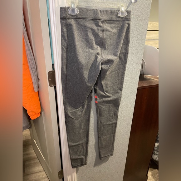 Under Armour Leggings - Picture 2 of 3